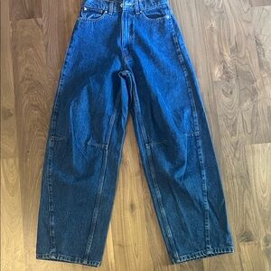 Urban Outfitters High Waisted BDG Blue Jeans Size 24